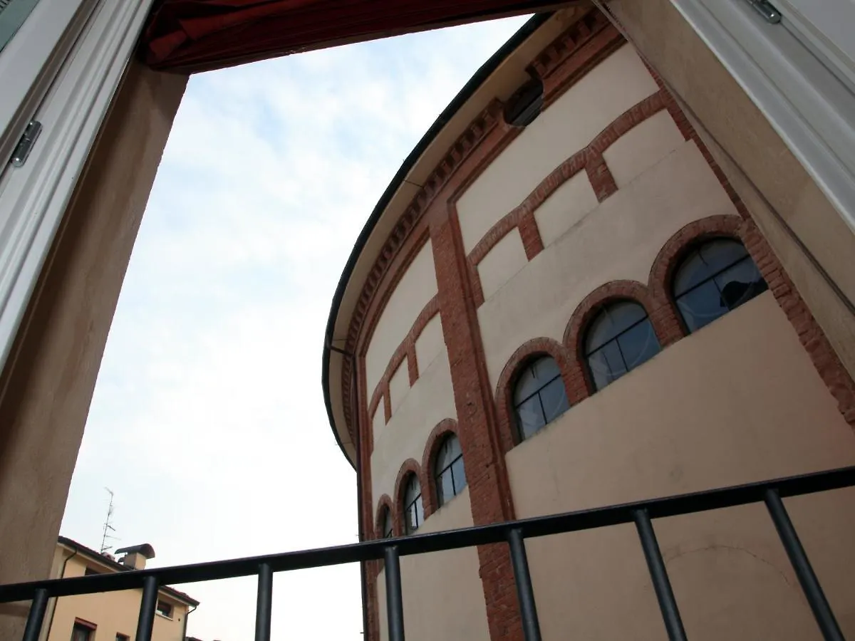 Il Sipario Bed and Breakfast Ferrara 3*,
